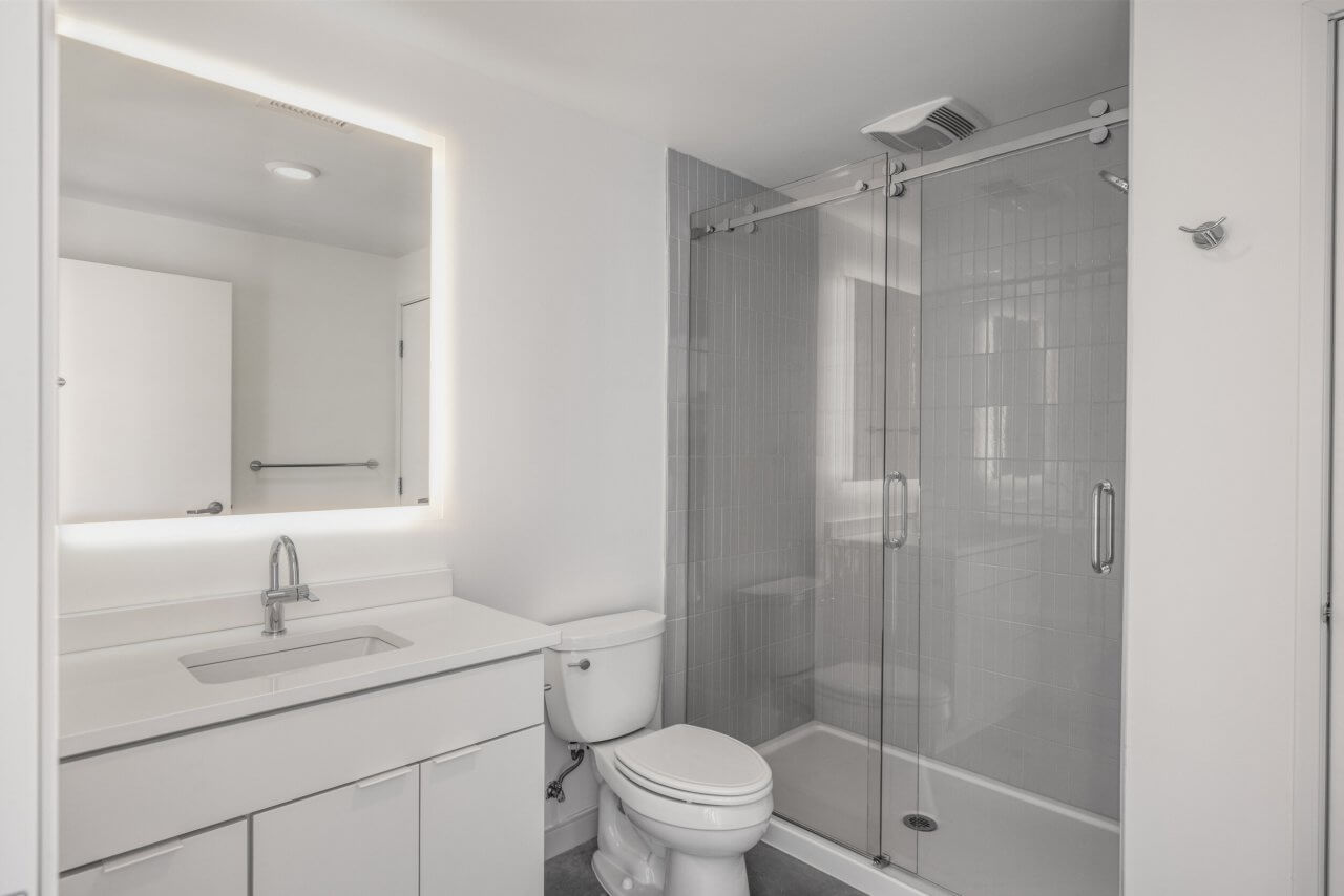 6.-sw-glass-tile-shower